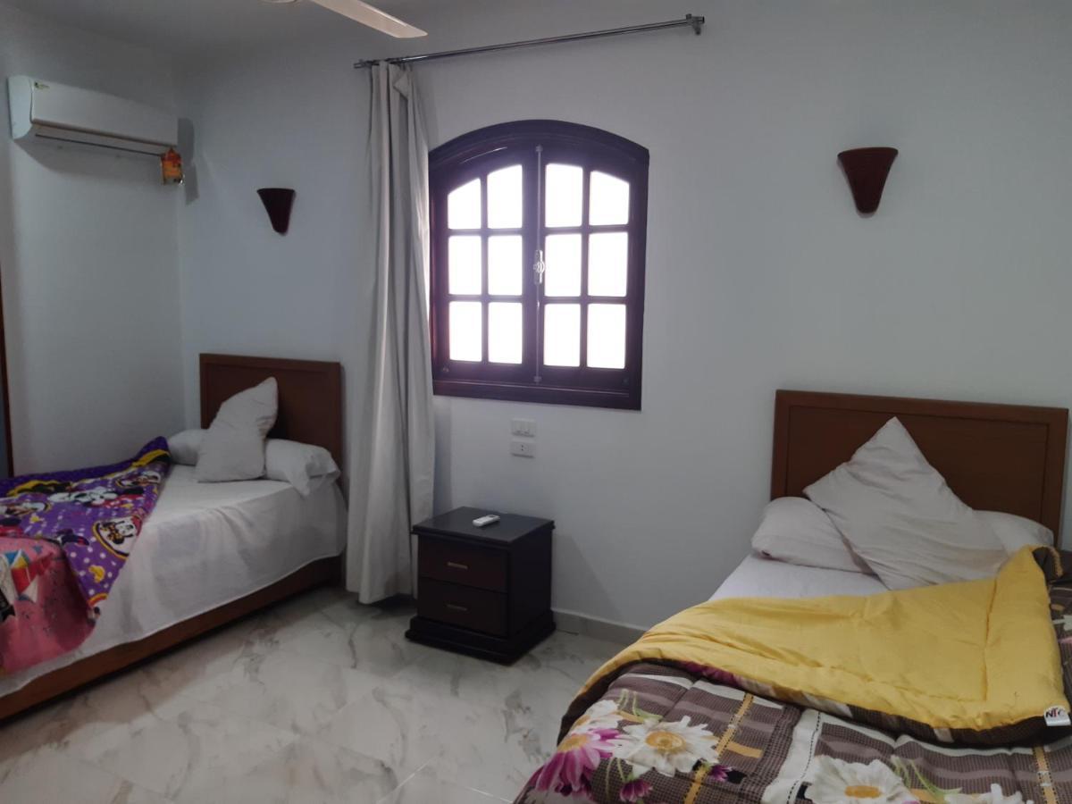 German Dolphin Apartment El Qoseir Bagian luar foto