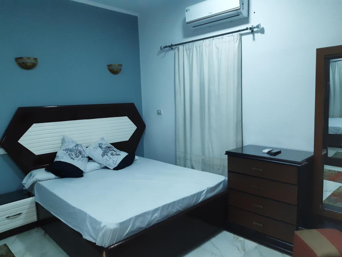 German Dolphin Apartment El Qoseir Bagian luar foto