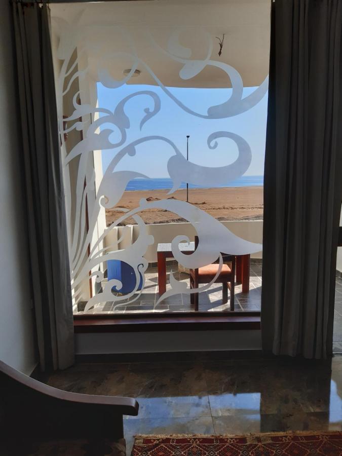 German Dolphin Apartment El Qoseir Bagian luar foto