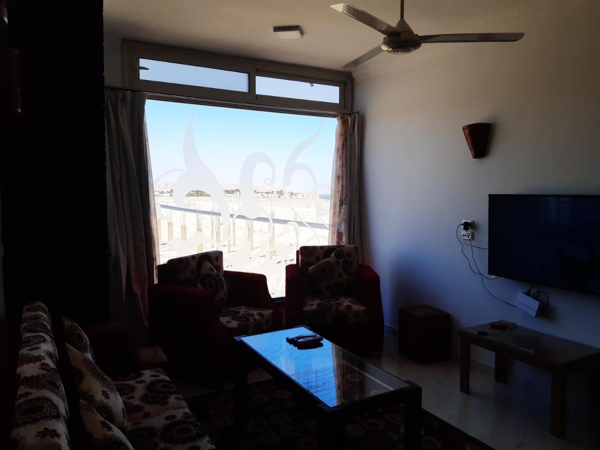 German Dolphin Apartment El Qoseir Bagian luar foto