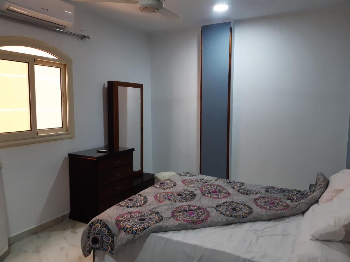 German Dolphin Apartment El Qoseir Bagian luar foto