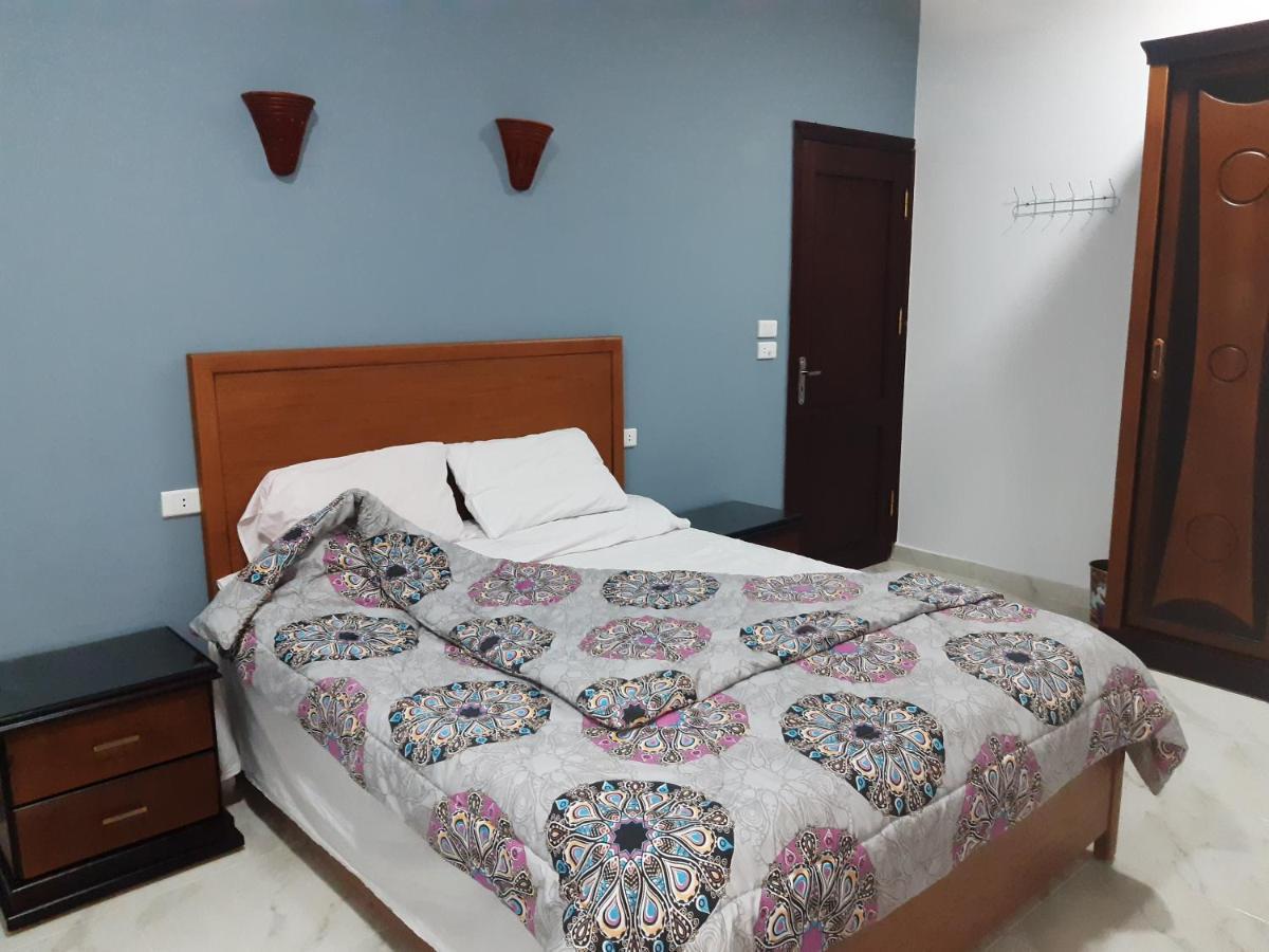 German Dolphin Apartment El Qoseir Bagian luar foto