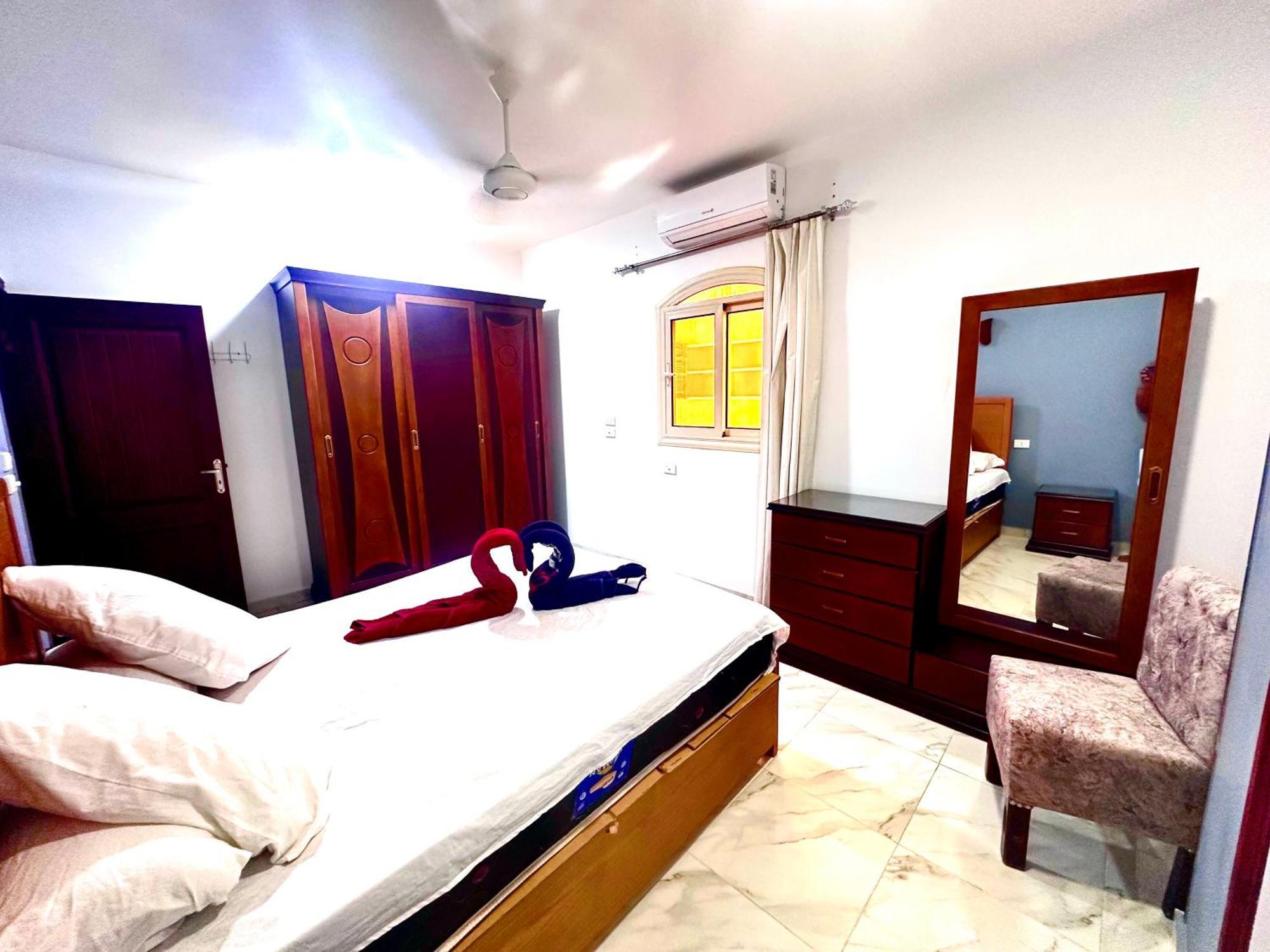 German Dolphin Apartment El Qoseir Bagian luar foto